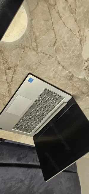 Modell: Lenovo IdeaPad 3 15ITL6