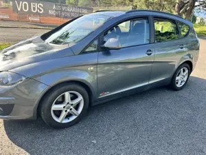  Seat Altea XL 2.0 TDI, 140 PS, 103 kW   Allrad  Bild 2