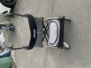 rollator mit tasche Bild 3