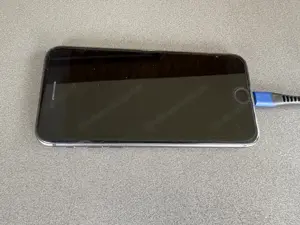 Iphone 8 grau