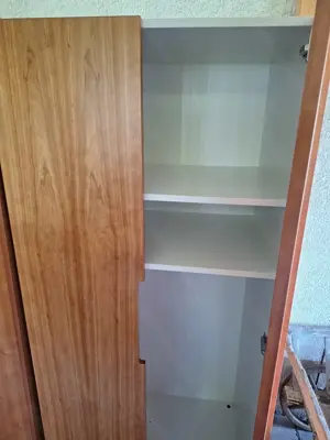 Kleiderkästen zu verschenken Bild 3