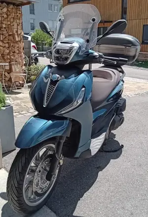 Piaggio Beverly 400 Roller