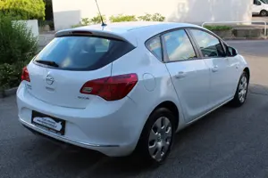 Opel Astra 1,3 CDTI ecoflex Cosmo Start Stop 2013 Neu Vorgeführt 04 2026 Bild 4