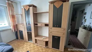 Wohnzimmerschrank kostenlos abzugeben