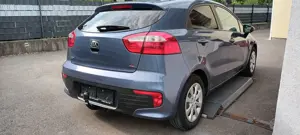 Kia Rio 1,2 MPI Titan Benzin 55tkm Klima Top Zusatnd Bild 4