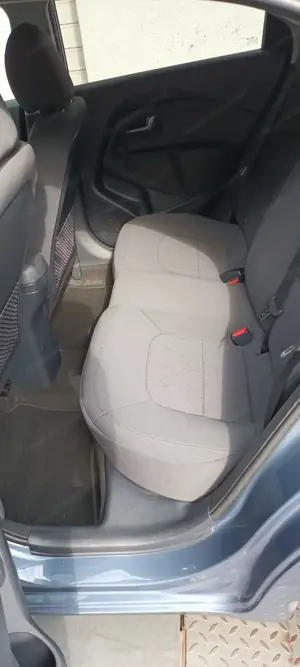Kia Rio 1,2 MPI Titan Benzin 55tkm Klima Top Zusatnd Bild 9