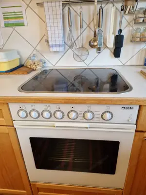 Miele Backofen mit E-Herd Bild 2