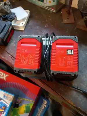 Einhell Doppelladegerät mit 2 power Akkus