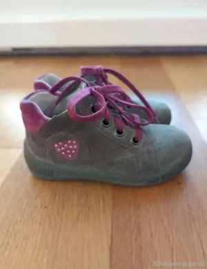 Schuhe Gr. 22 (von Superfit)