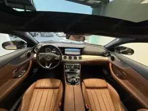 Mercedes-Benz E 220 Bild 11