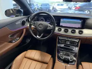 Mercedes-Benz E 220 Bild 12