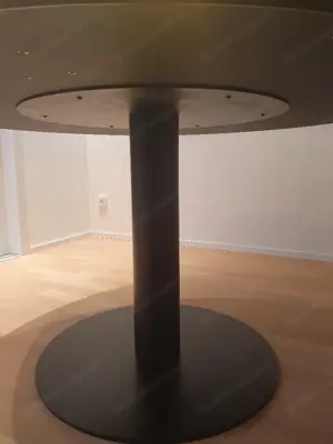edler Esstisch rund 140cm, schwarz Bild 3