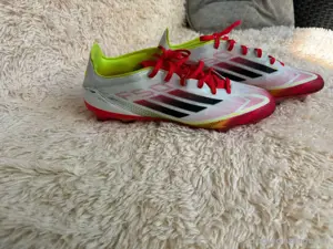 fussballschuhe von Adidas