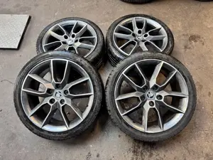 Skoda Octavia RS 18 Zoll Alufelgen mit sehr guter Bereifung   Top Zustand!