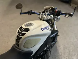 Triumph Street Triple 675 Arrow Naked Bike Bild 6