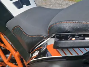 KTM Duke 390 Bj. 2016 garagengepflegt Bild 4