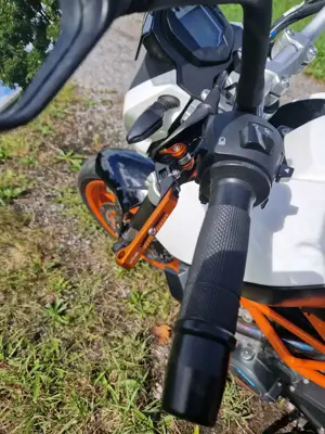KTM Duke 390 Bj. 2016 garagengepflegt Bild 6