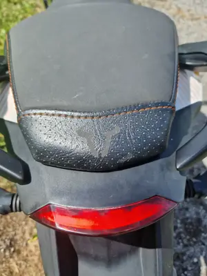 KTM Duke 390 Bj. 2016 garagengepflegt Bild 2