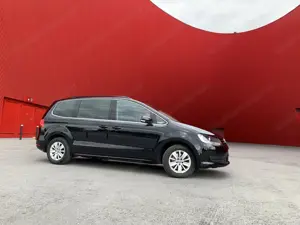 VW Sharan ALLRAD 4Motion 2,0 TDI Kombi   Family Van Bild 3
