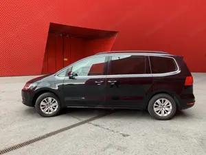 VW Sharan ALLRAD 4Motion 2,0 TDI Kombi   Family Van Bild 4