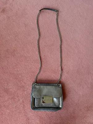 Verkaufe Handtasche Bild 2