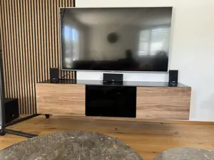 TV-Unterschrank