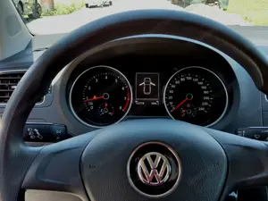VW Polo (Erstbesitz, EZ 2017), HU bis 04 2026, Frisch ab Service mit Garantie Bild 9