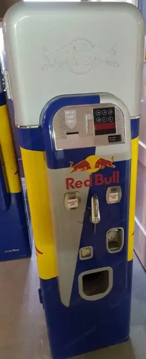 Kaltgetränkeautomat Nostalgic Vendor W64 Red Bull