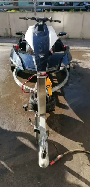 Jet Ski Benelli