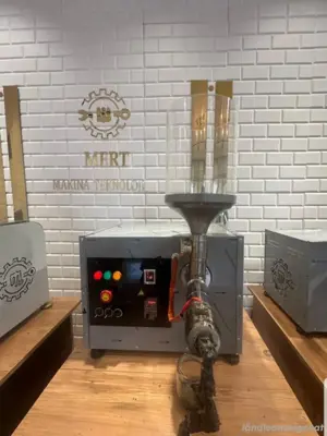 Ölpresse, Saftpresse, Weinpresse, Nusspresse, Saatenpresse
