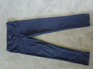 Kinderstoffhose dunkelblau, Größe 134 Bild 4
