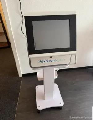 SkinTechBeauty 2 in 1 RF Needling Gerät