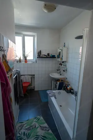100 qm Wohnung zu vermieten  Bild 2