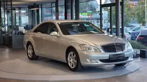 Mercedes-Benz S 350 Bild 2