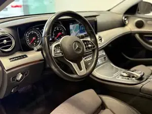 Mercedes-Benz E 300 Bild 10