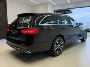 Mercedes-Benz E 300 Bild 8