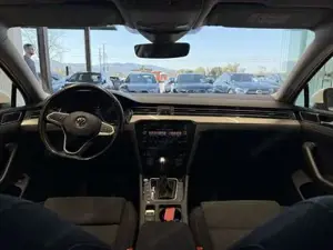 Volkswagen Passat Bild 8