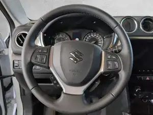 Suzuki Vitara Bild 9