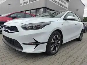 Kia Ceed / cee'd SPIN 1.5 *Shzg*Lhzg*PDC*Cam*16Zoll*Navi 103 kW ...
