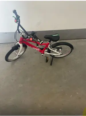 Woom Fahrrad in rot nr 3