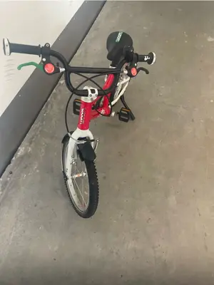 Woom Fahrrad in rot nr 3 Bild 2
