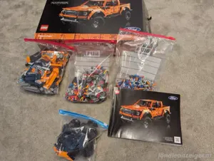 Lego Ford Raptor 42126 Bild 3