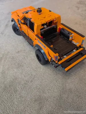 Lego Ford Raptor 42126 Bild 2