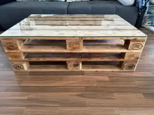 Paletten Couchtisch 
