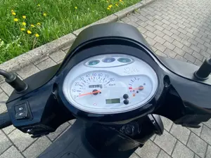 Sym Fiddle II 50 ccm  Bild 2
