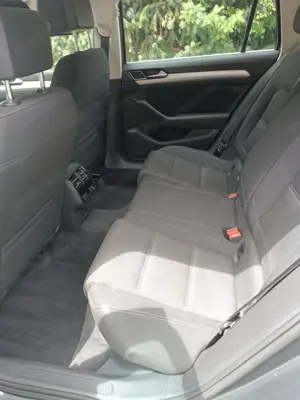 VW Passat Variant 1.6 TDI Comfortline Bild 5
