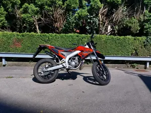 Aprilia SX 50  Bild 2
