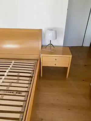 Doppelbett + Nachtkästchen Bild 2