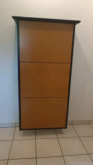 Schuhschrank gebraucht zu verschenken 