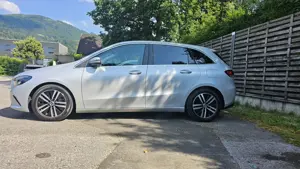 Mercedes B Klasse B180d Bild 2